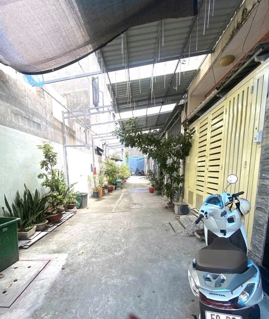 Bán nhà 3 tầng Nguyễn Phúc Chu P.15 Tân Bình, 46,4m2, Tuyệt tác vị trí trung tâm, chuẩn sống an ninh, tiện ích liền kề. Giá 6,1 tỷ.