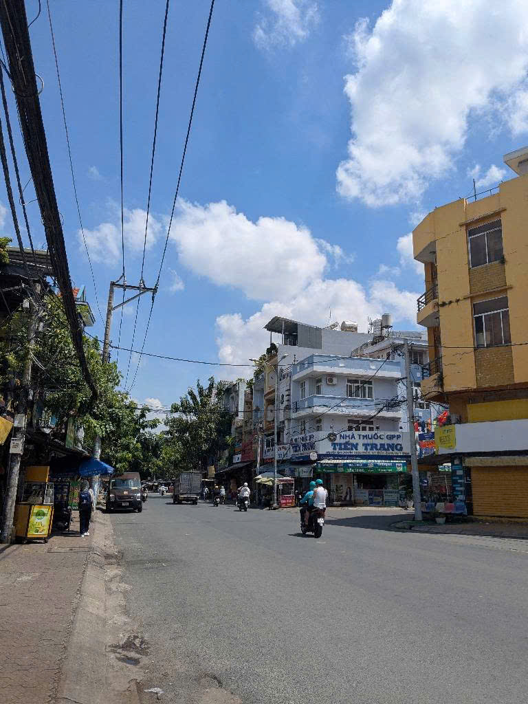 Bán nhà sát mặt tiền Nguyễn Sỹ Sách, 93,4m2, 2 tầng, 4,6x21, Giá 7,5 tỷ.