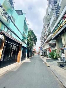 Hẻm nhựa xe tải Phan Huy Ích - 63m2 - 4,5 x 14 - 4 tầng - Chỉ 8,65 tỷ.