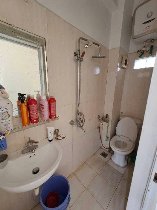 Nhà dân xây Ngọc Thụy Long Biên