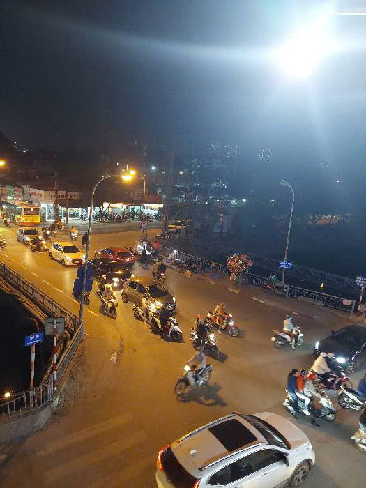 Siêu phẩm mặt phố trịnh đình cửu - mặt tiền 6m- vỉa hè siêu rộng - vị trí đắc địa