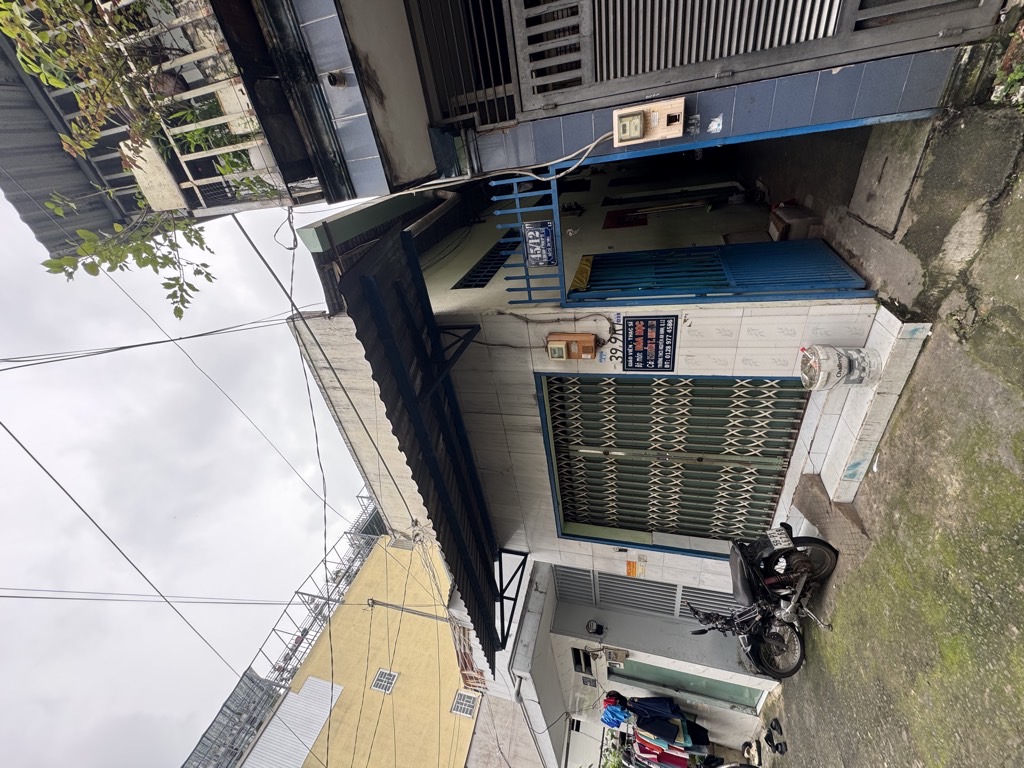 Nhà.  Song Hành. 93.6. Số tầng 1. Trung Mỹ Tây. 4.5x21. Giá 4.75 tỷ