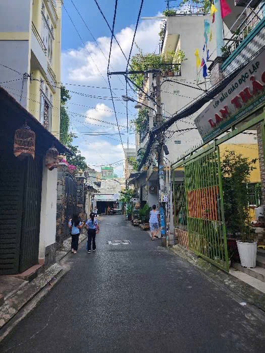 Nhà đẹp.  Nguyễn Sĩ Sách 42m2 _ phường 15_ quận Tân Bình. NHỈNH 4 tỷ