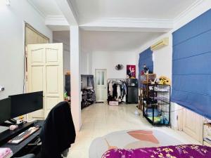 B.Á.N NHÀ ĐÔNG QUAN - LÔ GÓC SIÊU HIẾM - NHÀ ĐẸP Ở NGAY