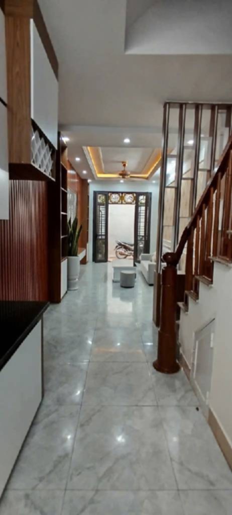 Bán nhà ngõ 649 đường LĨnh nam