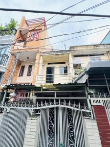 SIÊU RẺ 50M2 ĐẤT TẶNG NHÀ CẤP 4, 2 LẦU - CHỈ NHỈNH 3 TỶ  -  HẼM THÔNG RA 3 MẶT TIỀN ĐƯỜNG LỚN