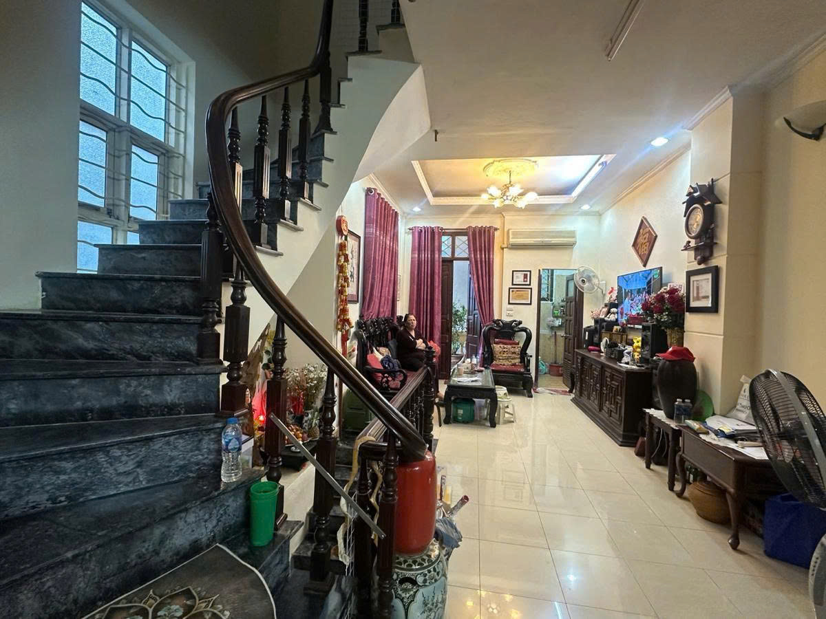 Bán nhà mặt phố Bùi Quốc Khái, Bằng Liệt, Linh Đàm