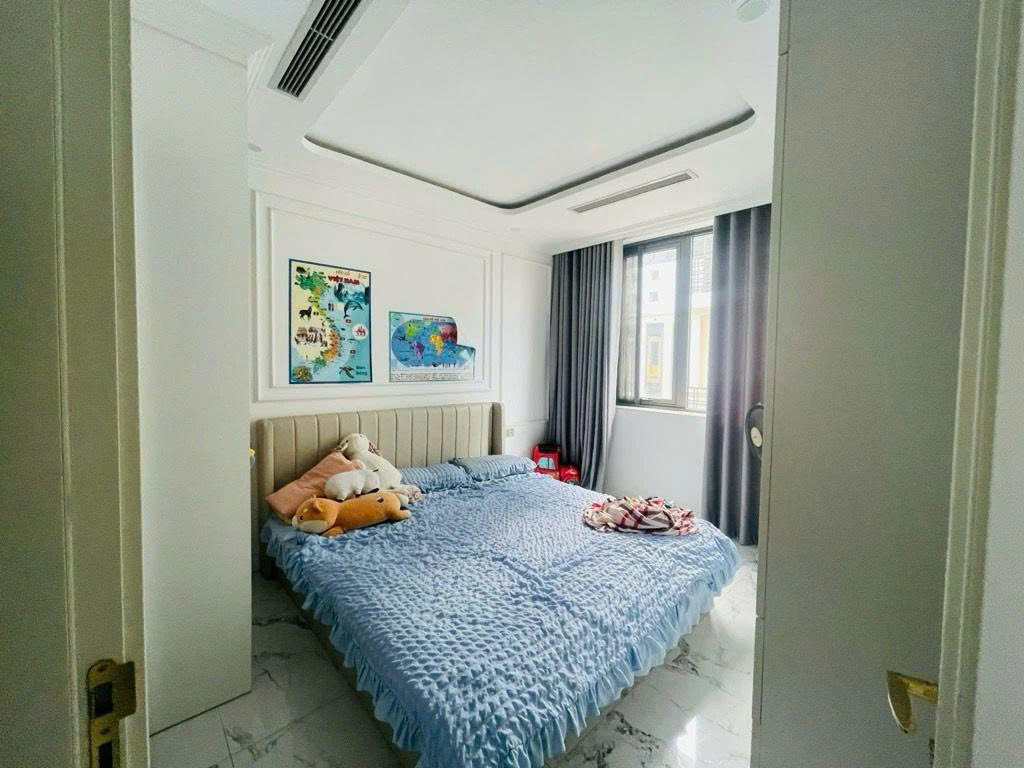 Bán nhà phân lô Văn Quán, Hà Đông 102m2, 5 Tầng, giá 26 tỷ