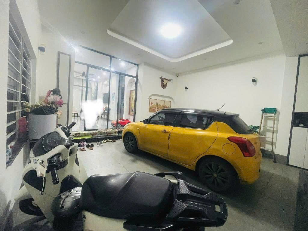 Bán nhà phân lô Lê Trọng Tấn, phường Khương Mai 82m2, 5 Tầng, Giá 2x Tỷ