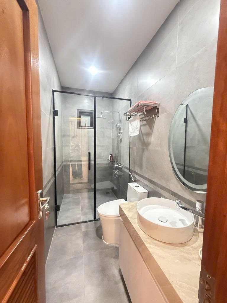 Bán Biệt Thự 508m2, 4 Tầng, 25m mặt phố Nguyễn Duy Trinh, Linh Đàm