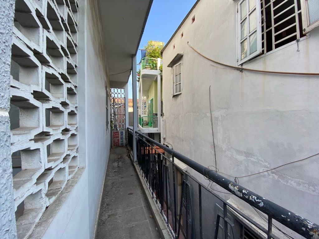 Em Đã Hiếm- Mà Còn Làm Nơi KD