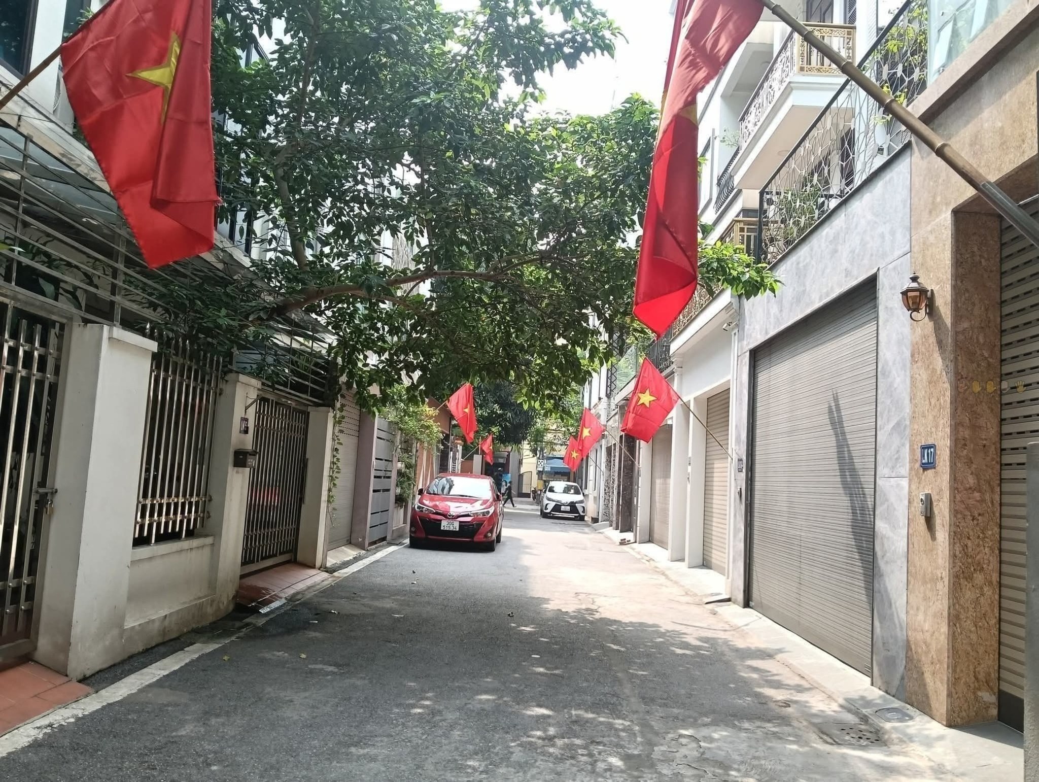 NHÀ PHÂN LÔ – Ô TÔ TRÁNH – VỈA HÈ – THANG MÁY – MỚI 7 TẦNG – KHU NGHĨA ĐÔ, CẦU GIẤY