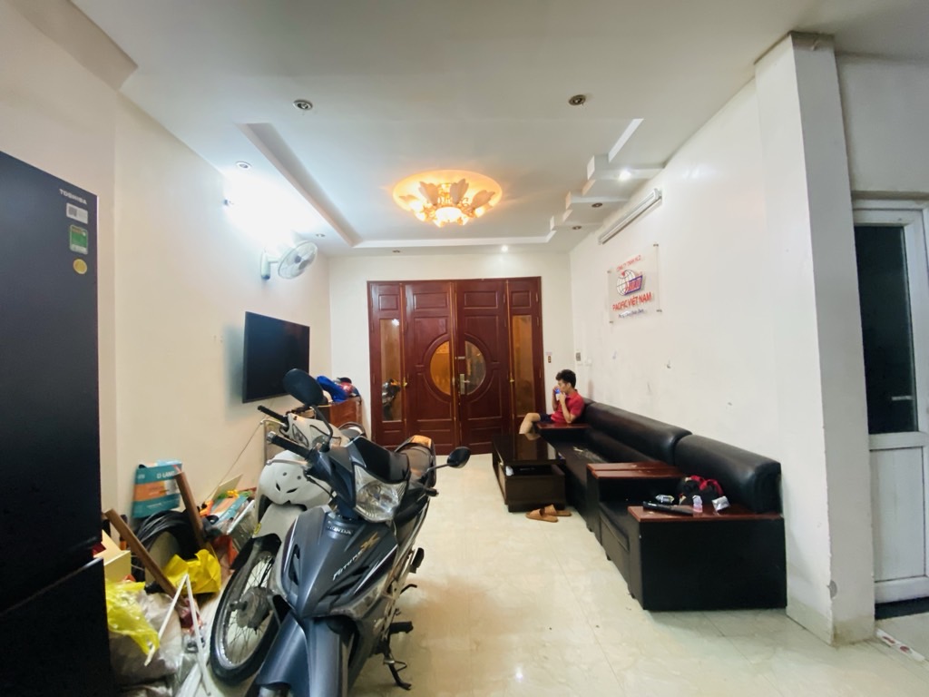 BÁN NHÀ HIẾM TRUNG TÂM QUẬN CẦU GIẤY