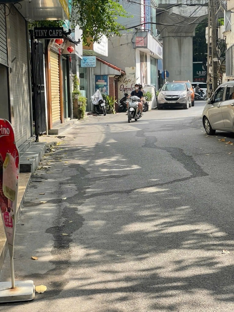 BÁN NHÀ HIẾM TRUNG TÂM QUẬN CẦU GIẤY