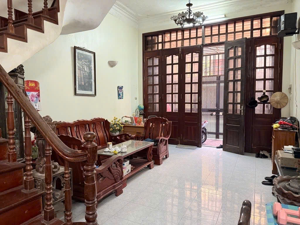 Nhà Phân Lô Cực Hiếm Tại Cầu Giấy