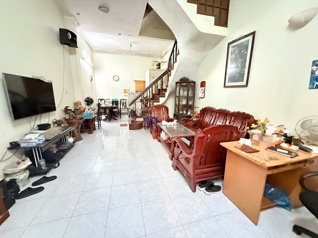 Nhà Phân Lô Cực Hiếm Tại Cầu Giấy