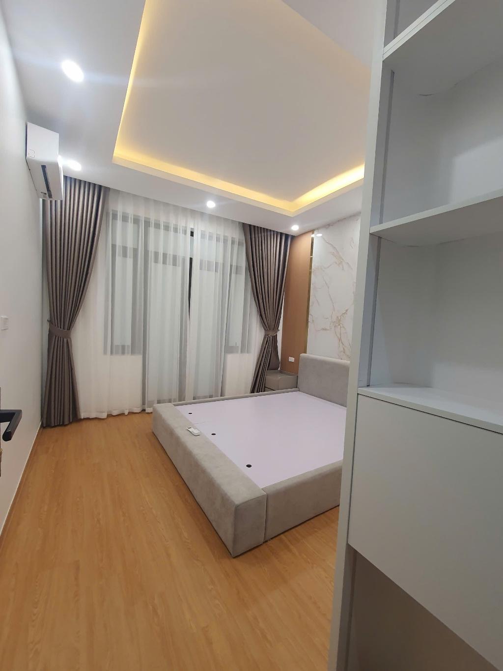 BÁN NHÀ 5 TẦNG MẶT NGÕ Ô TÔ -THANH XUÂN-HÀ NỘI