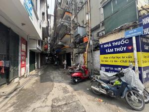 lô kinh doanh gần ngã tư sở