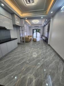 LÔ GÓC THOÁNG - TRUNG TÂM