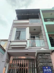 Bán nhà Phạm Văn Chiêu giá hời