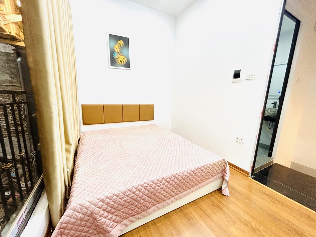 Nhà 4 tầng phố Tân Mai, nội thất mới đầy đủ vào ở ngay