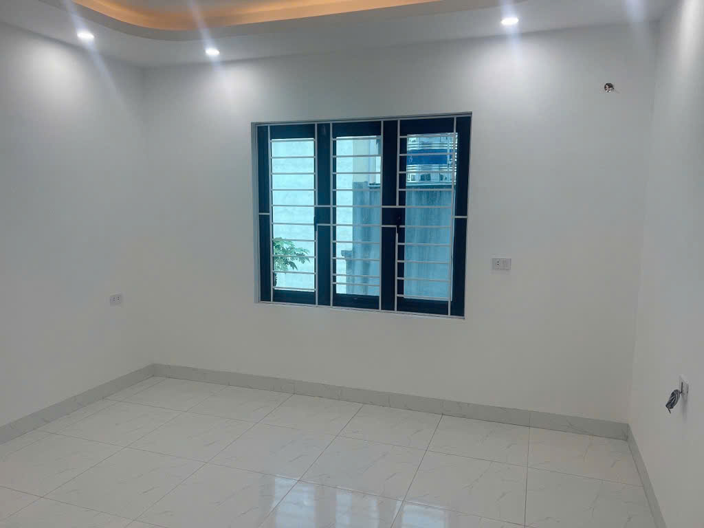 Nhà đẹp Đông La - 2 thoáng - Ô tô sát nhà - Hàng xóm Vành đai 4 chỉ với giá 5.x tỷ