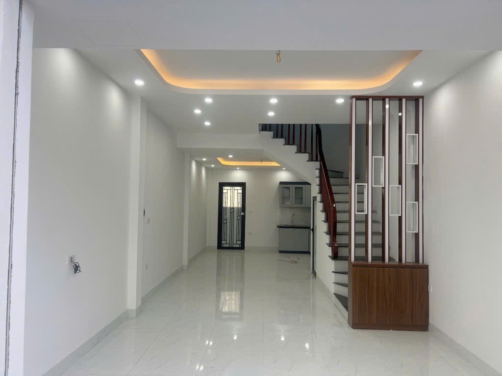 Nhà đẹp Đông La - 2 thoáng - Ô tô sát nhà - Hàng xóm Vành đai 4 chỉ với giá 5.x tỷ