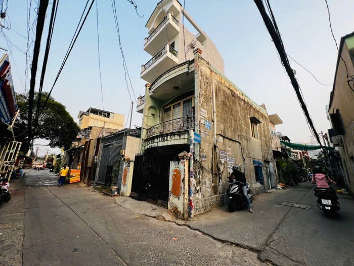 Siêu Phẩm 3 tầng