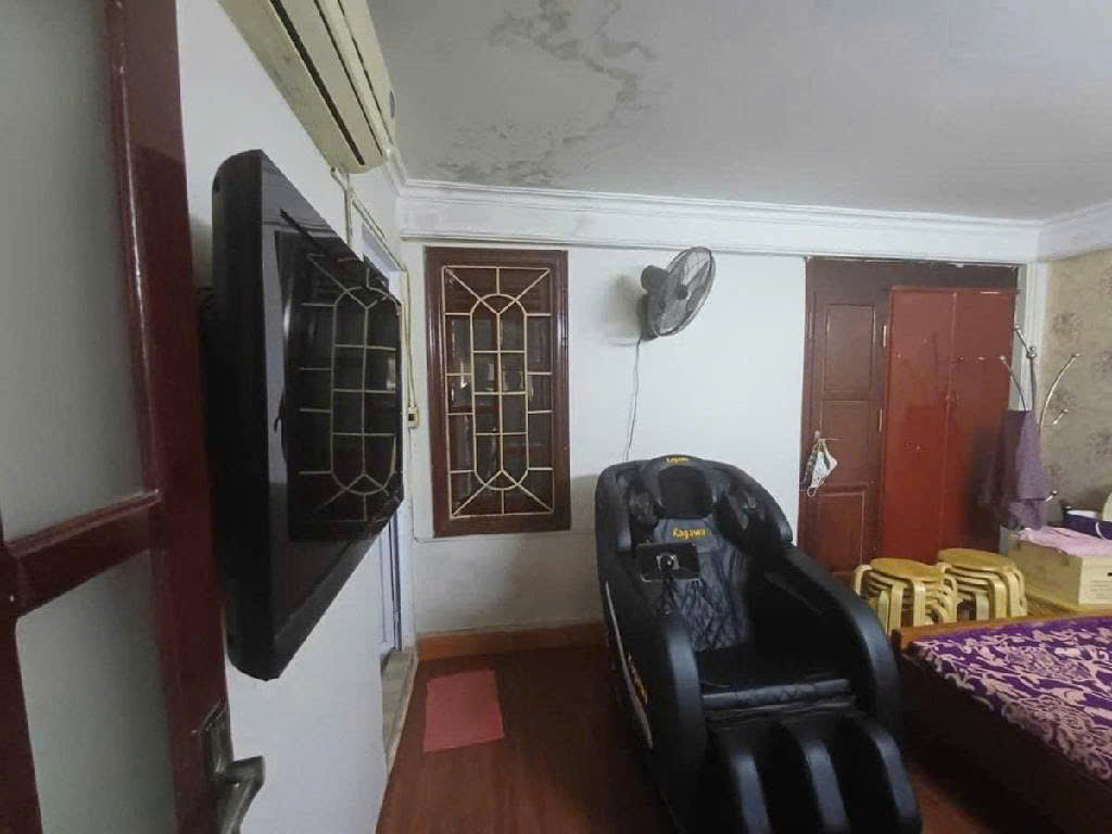 DT RỘNG - NGÕ NÔNG - THOÁNG TRƯỚC SAU - VIEW HỒ - VÀI BƯỚC RA PHỐ