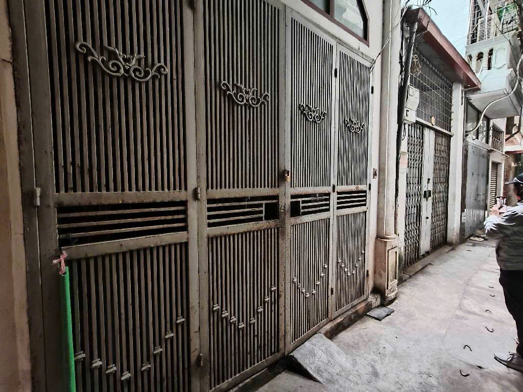 DT RỘNG - NGÕ NÔNG - THOÁNG TRƯỚC SAU - VIEW HỒ - VÀI BƯỚC RA PHỐ