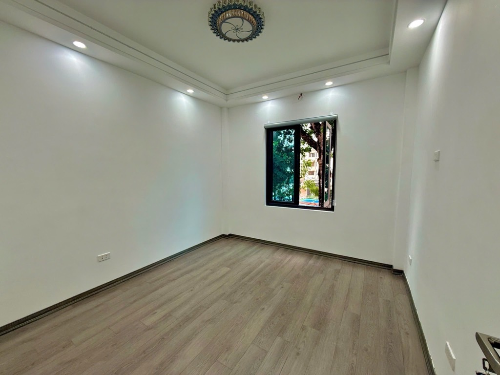 BÁN NHÀ GẤP KHU VỰC TRUNG TÂM ĐỐNG ĐA