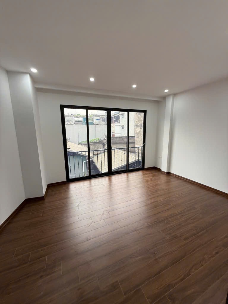 CẦN BÁN NHÀ GẤP KHU VỰC TRUNG TÂM ĐỐNG ĐA