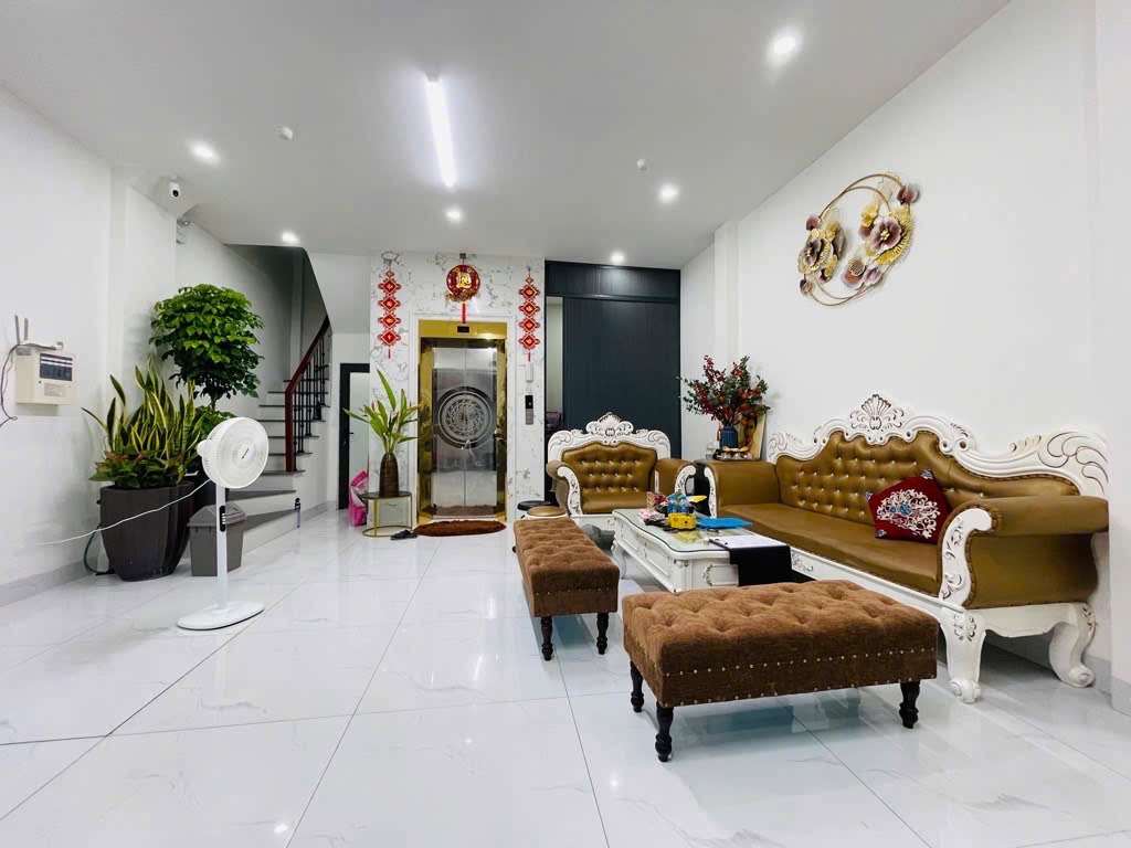 BÁN GẤP NHÀ VIEW HỒ TÂY