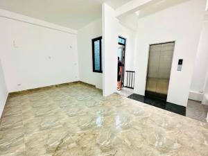 BÁN GẤP NHÀ TRUNG TÂM TÂY HỒ