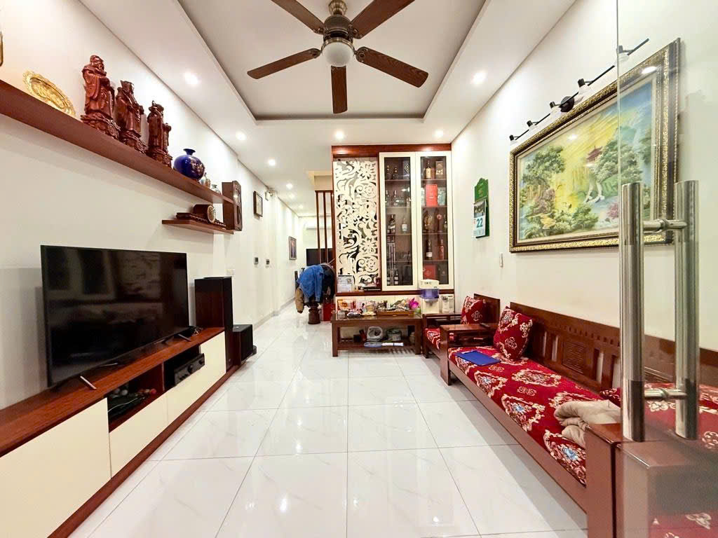 Bán nhà Giáp Nhị – 33m – 5 tầng – 2 mặt thoáng vĩnh viễn – gần ô tô – giá 7.79 tỷ (có thương lượng)