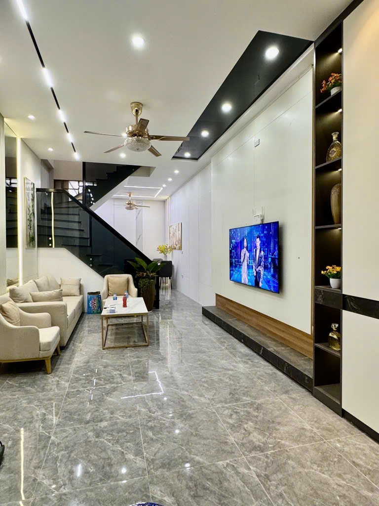 Bán nhà Giáp Nhị – 33m – 5 tầng – 2 mặt thoáng vĩnh viễn – gần ô tô – giá 7.79 tỷ (có thương lượng)