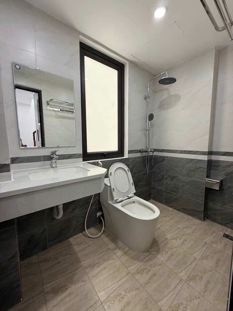 Bán nhà Giáp Nhị – 33m – 5 tầng – 2 mặt thoáng vĩnh viễn – gần ô tô – giá 7.79 tỷ (có thương lượng)