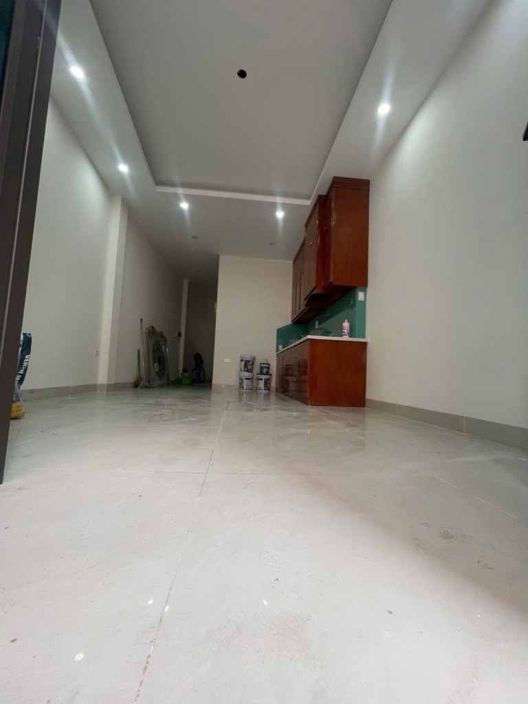 BÁN NHANH NHÀ # VĂN TIẾN DŨNG 8.X TỶ 35M2 XÂY 5 TẦNG NHÀ MỚI THANG MÁY