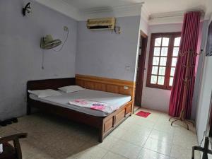 Bán nhanh nhà Nguyễn Hoàng Tôn MẶT PHỐ SẦM UẤT 5 TẦNG giá nhỉnh 6 tỷ Thông tin cơ bản