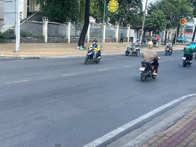 Quá rẻ !  Nhà hẻm xe hơi  võ văn ngân , bình thị, thủ đức chỉ 10 tỷ