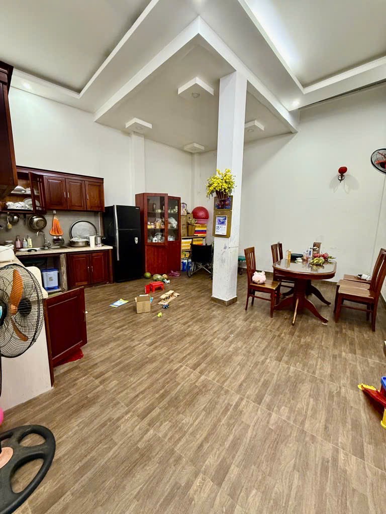 Nhà gần Ngay AEON MALL Tân Phú, (4,8x18), nở hậu 5m, hẻm xe hơi, giá 8,9 tỷ