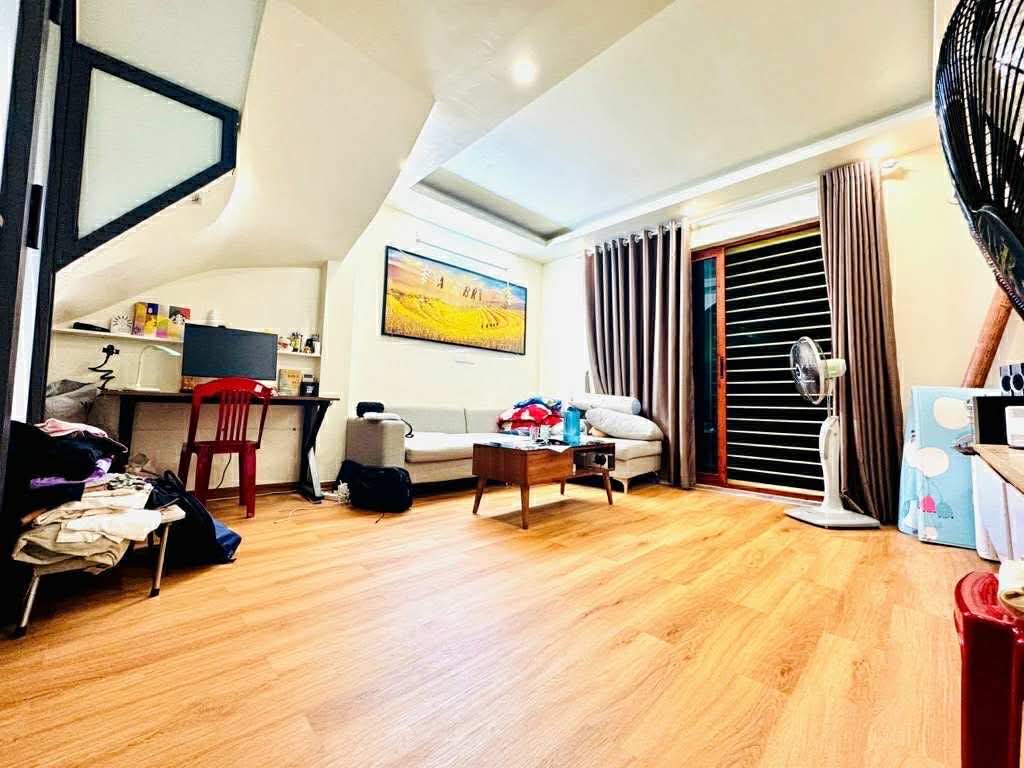 Cần bán gấp nhà Mỹ Đình 40mx5 tầng nhà đẹp