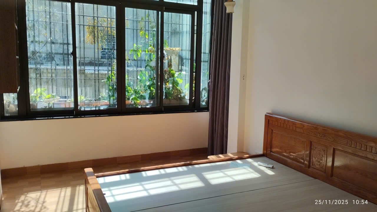 BÁN NHÀ HIẾM -SÁT PHỐ - LÔ GÓC - VIEW HỒ - Ô TÔ ĐỖ CỬA, 36 M2, NHỈNH 10 TỶ