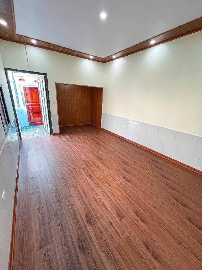 NHÀ ĐẸP HOÀNG MAI Ở LUÔN, 4 TẦNG, 47 M2,  8,5 tỷ, gần BÁCH KINH XÂY