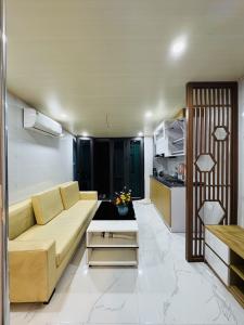 NHÀ ĐẸP CHỐT NGAY, Ô TÔ ĐỖ CỬA, TẦNG 1, 2 NGỦ FULL ĐỒ, 50M2, 2,65 TỶ