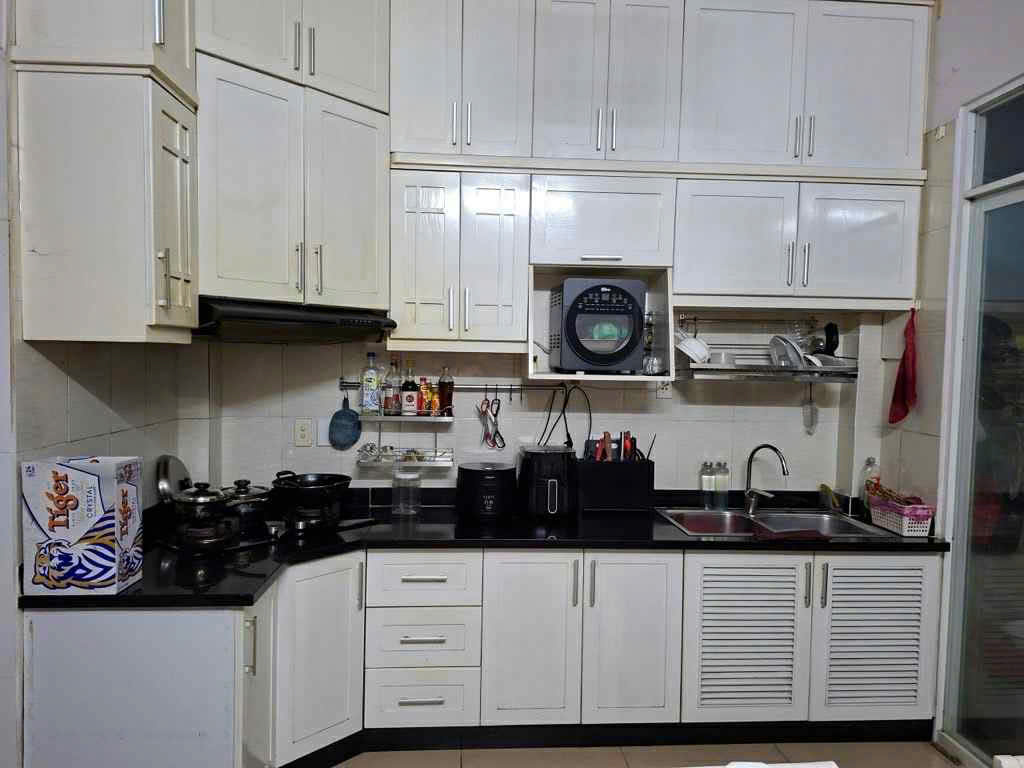 NHÀ ĐẸP HẼM XE HƠI- CHỦ XÂY TÂM HUYẾT