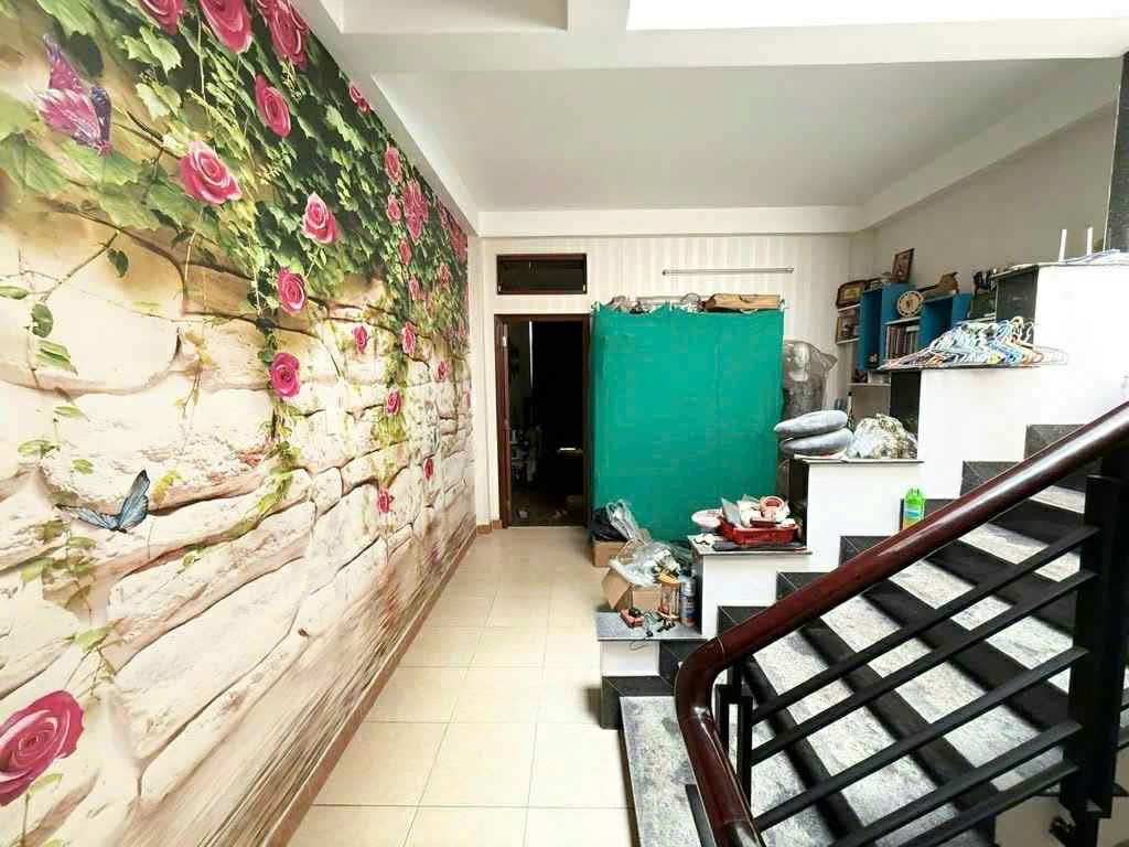 NHÀ ĐẸP HẼM XE HƠI- CHỦ XÂY TÂM HUYẾT