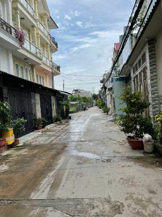 Bán nhà 2 tầng hẻm 4m