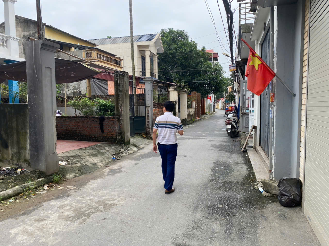 SÀI ĐỒNG, KHU PHÂN LÔ CÁN BỘ QUÂN ĐỘI, ĐƯỜNG 6M VUÔNG BÀN CỜ, DIỆN TÍCH 46 M2 NHÀ XÂY 3 TẦNG