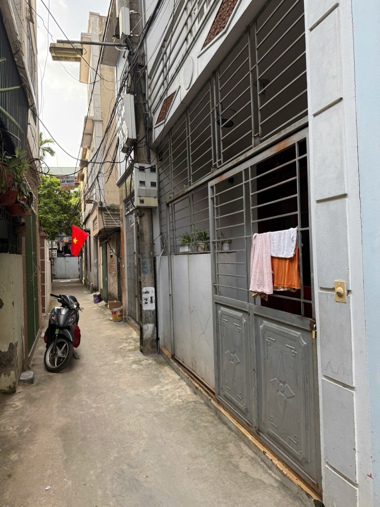 CHU HUY MÂN, NHÀ 3 TẦNG KIÊN CỐ, DIỆN TÍCH 50M2 MẶT TIỀN 5 M , GIÁ 170 TRIỆU ĐỒNG/M